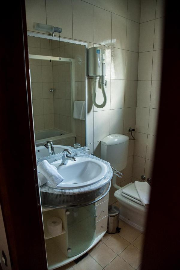 Hotel Hum يوبوسكي المظهر الخارجي الصورة