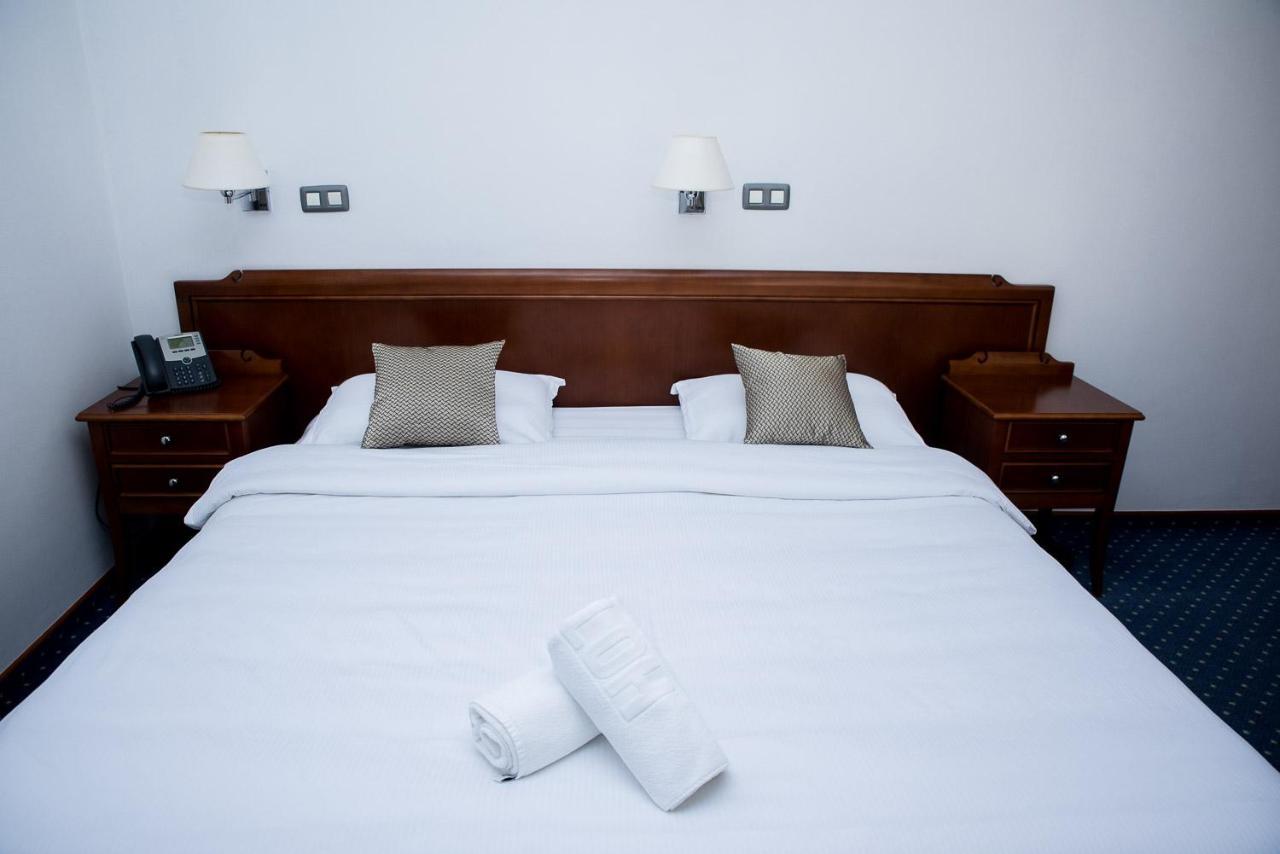 Hotel Hum يوبوسكي المظهر الخارجي الصورة