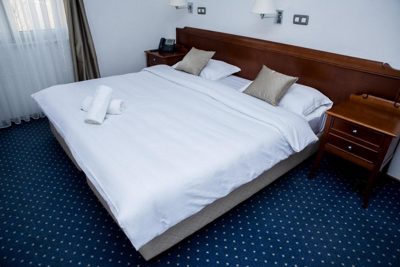Hotel Hum يوبوسكي المظهر الخارجي الصورة